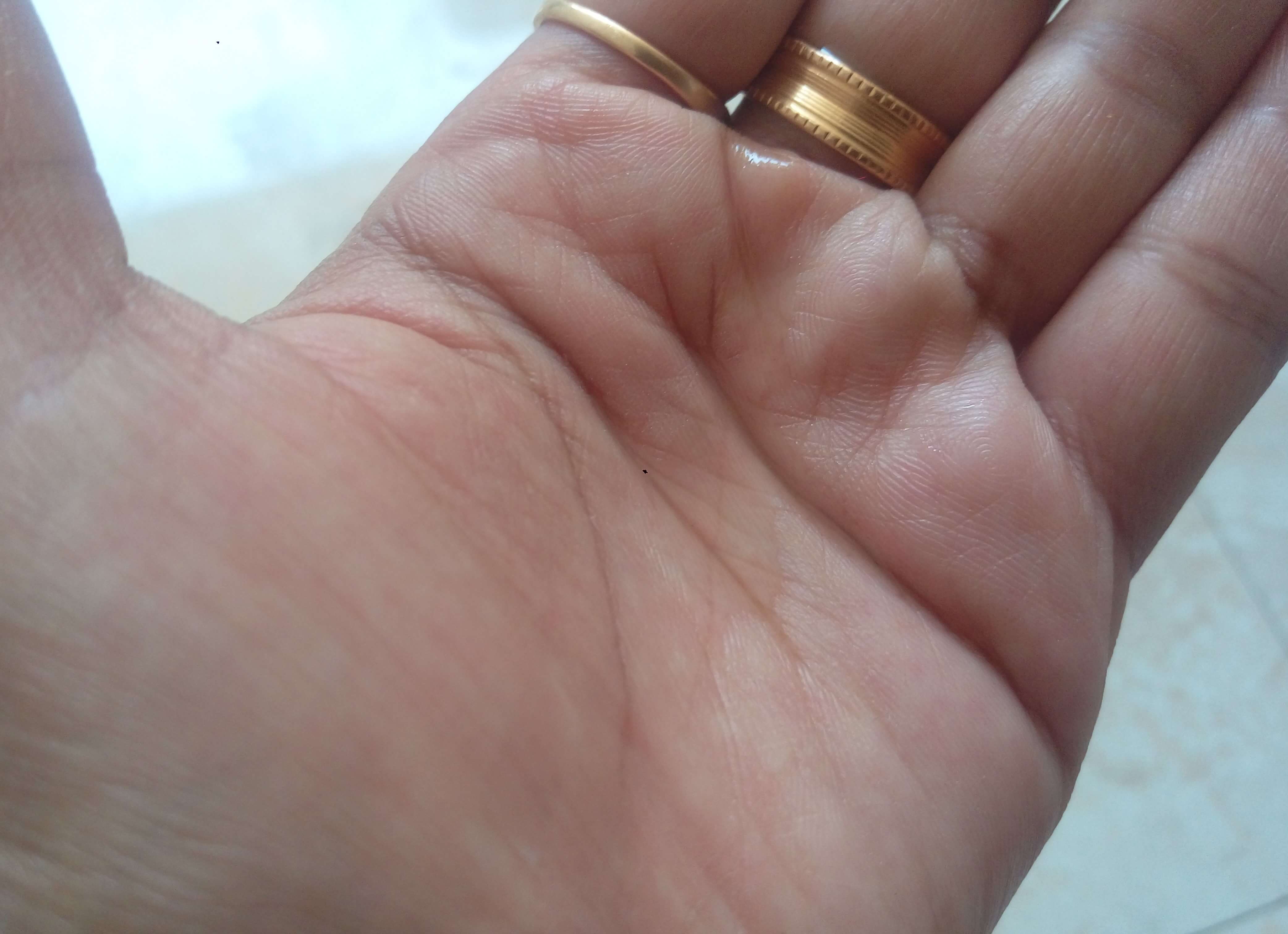 Biotique Bio Bhringraj Therapeutic Hair Oil Review