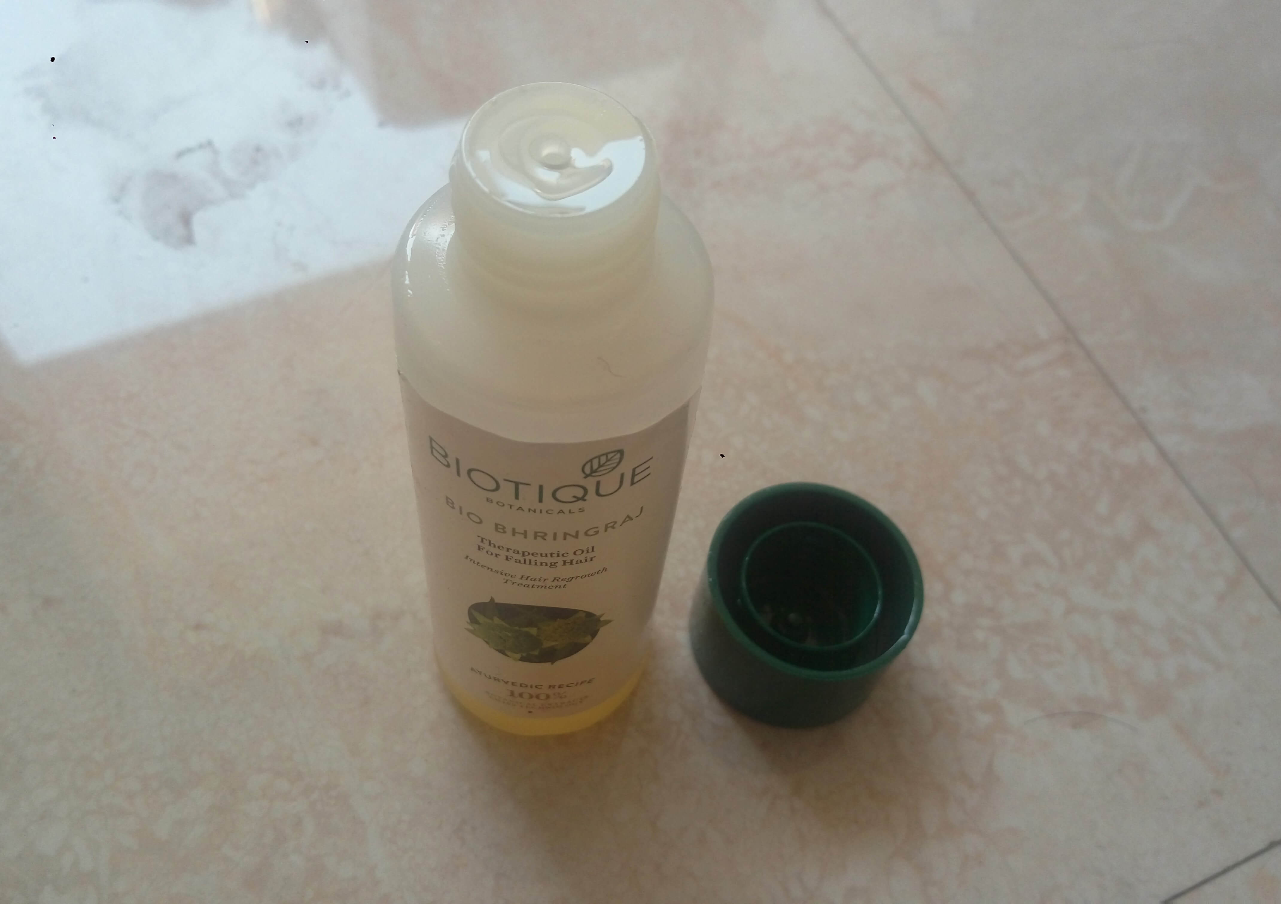 Biotique Bio Bhringraj Therapeutic Hair Oil Review